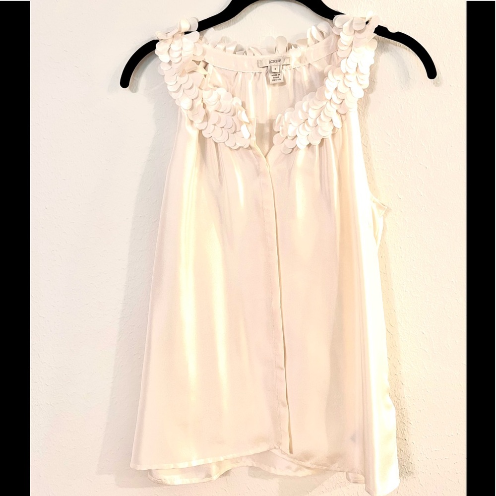 J Crew, Never Worn, silk sleeveless top, Sz 4, hidden buttons, flutter detail